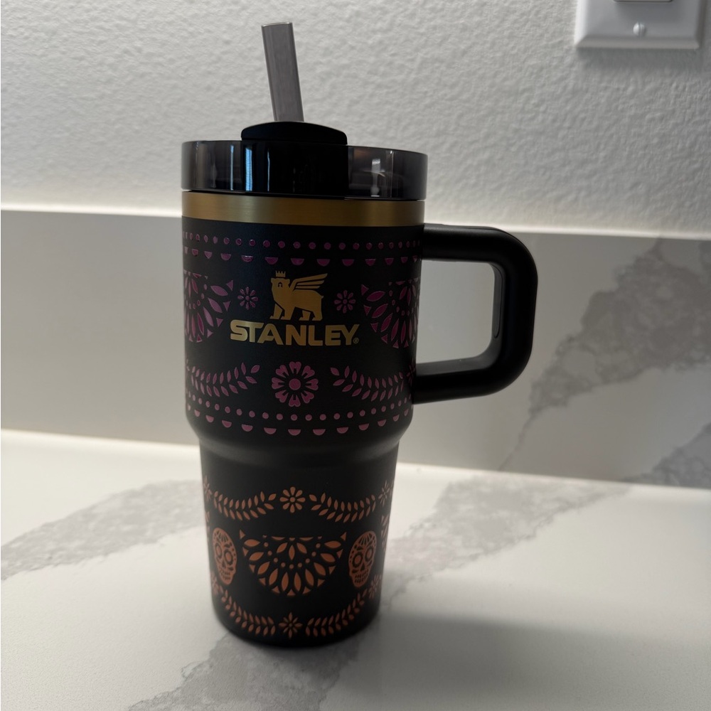 Stanley Black and Gold (Dia De Los Muertos) Patterned Mug 20oz